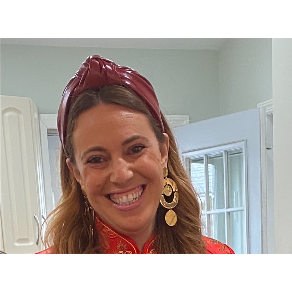 Meet your Posher, Tziril